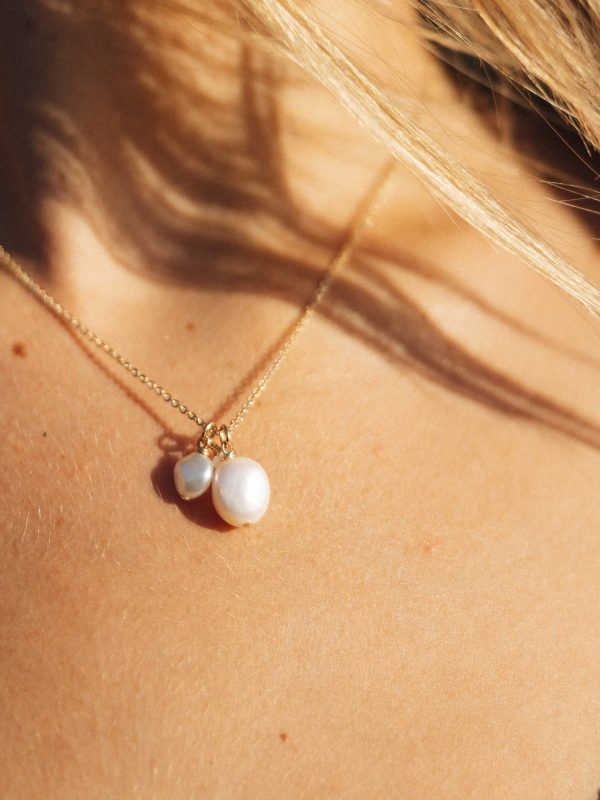 Ocean Pearls Necklace Online now