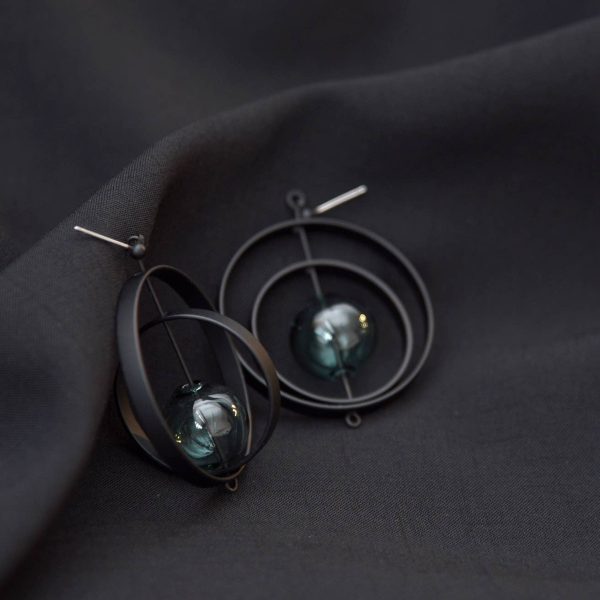 Eris Earrings For Cheap