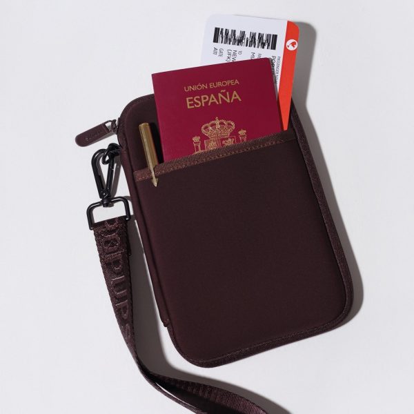 PASSPORT WALLET ESPRESSO Fashion